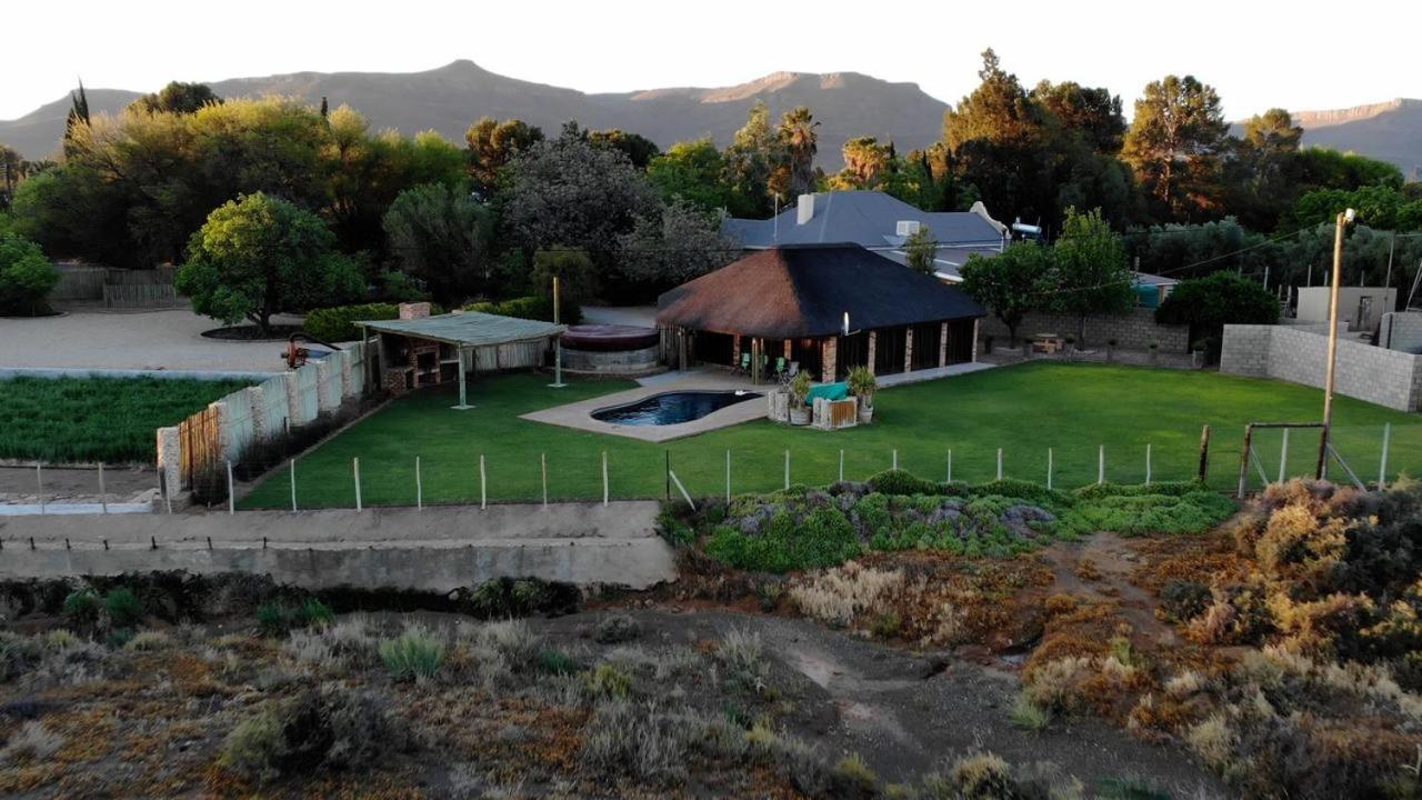 Tarantula Guest House Calvinia Экстерьер фото
