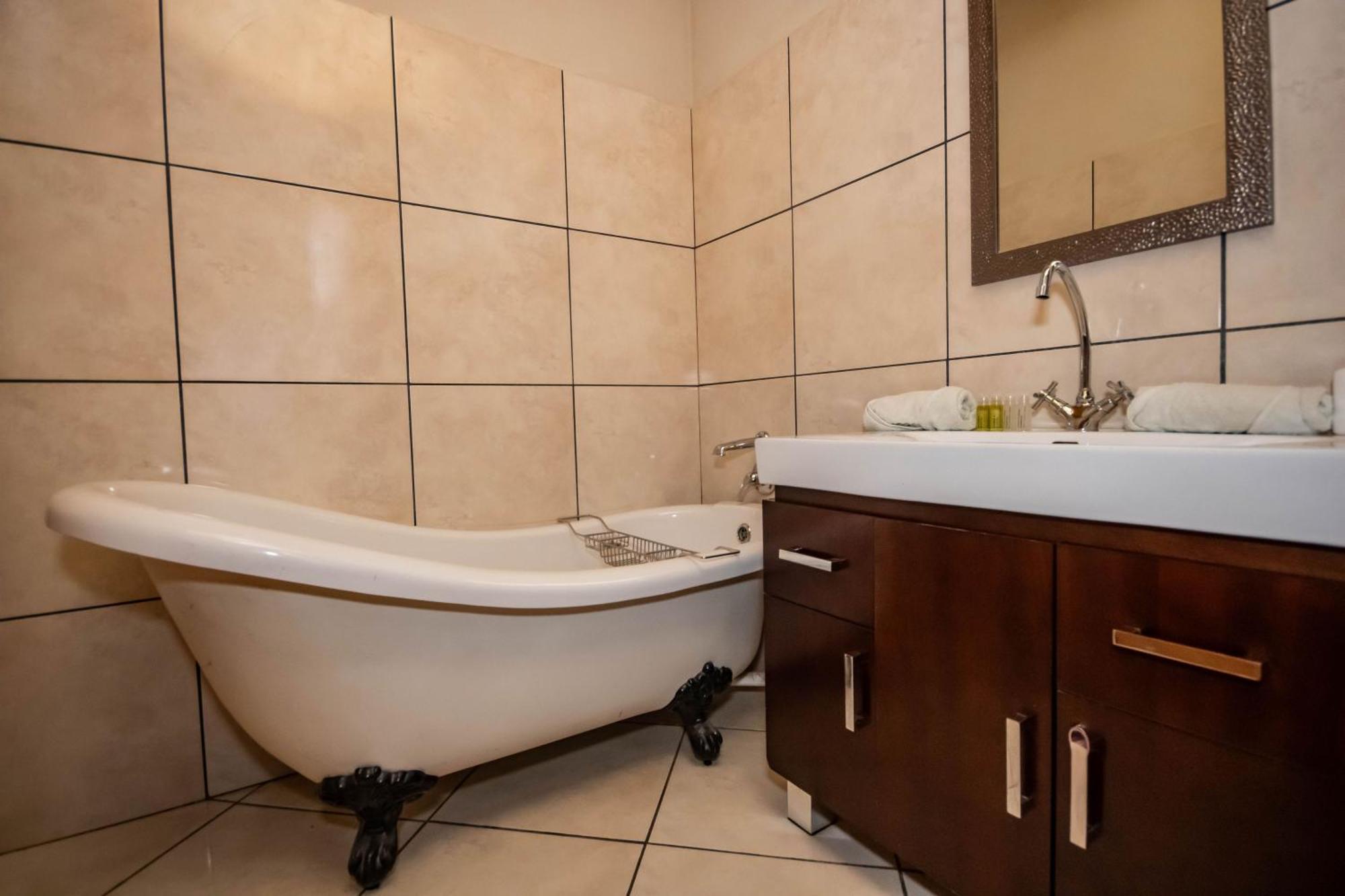 Tarantula Guest House Calvinia Экстерьер фото