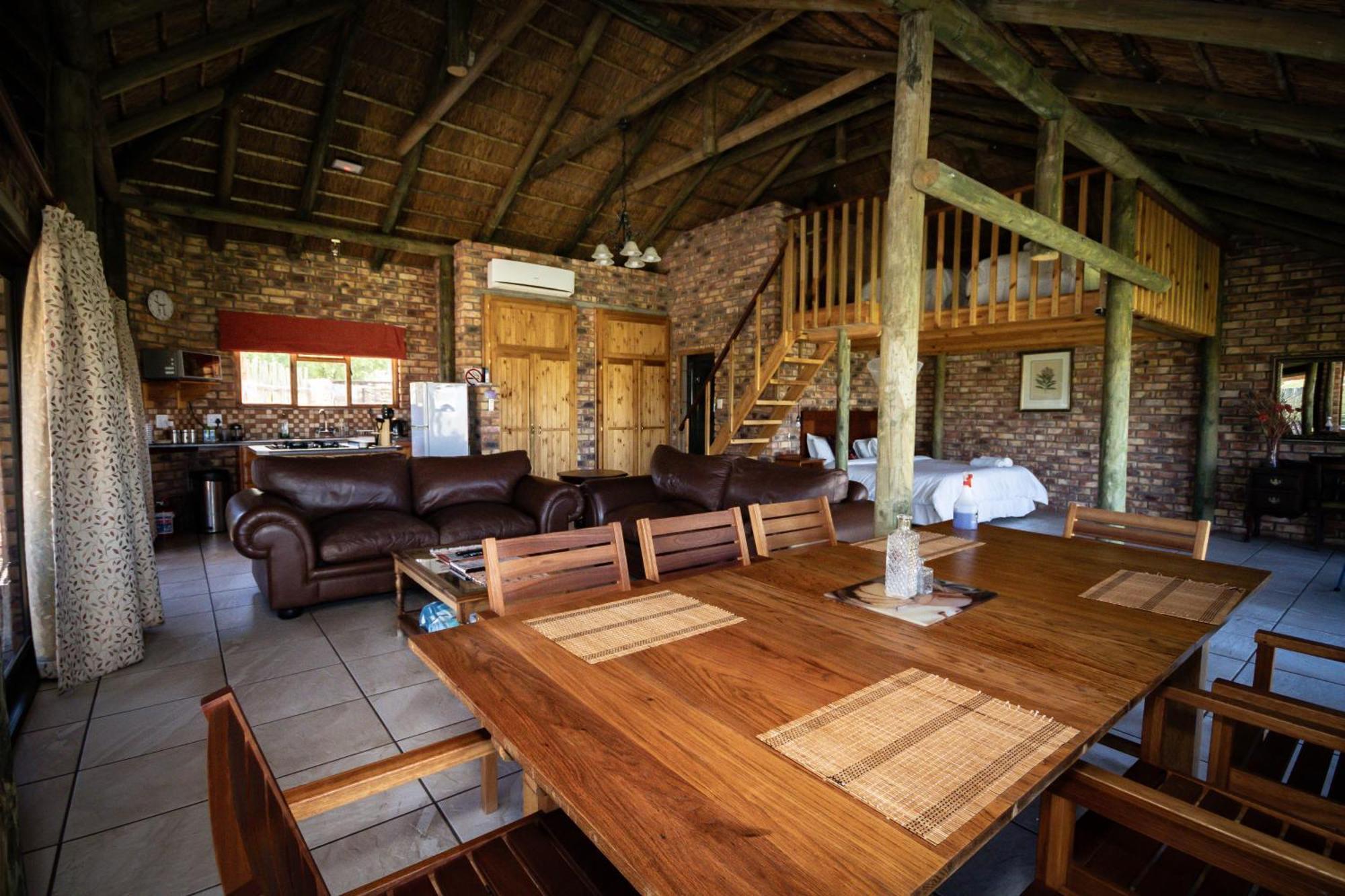 Tarantula Guest House Calvinia Экстерьер фото